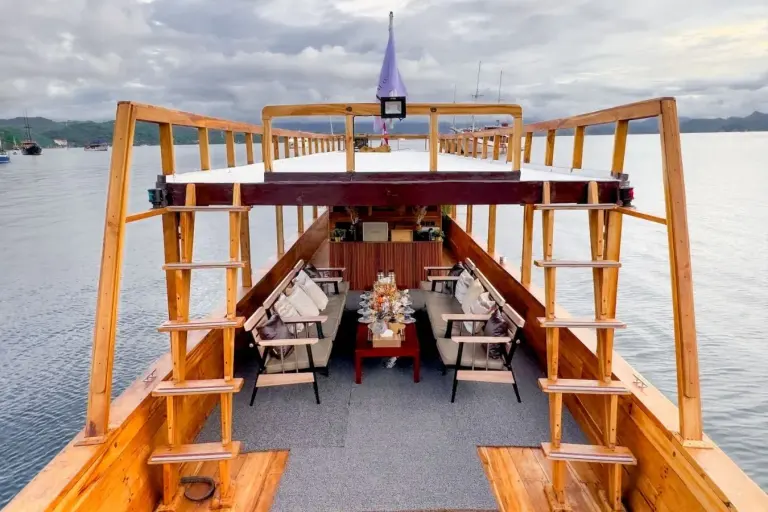 Open Trip Speedboat