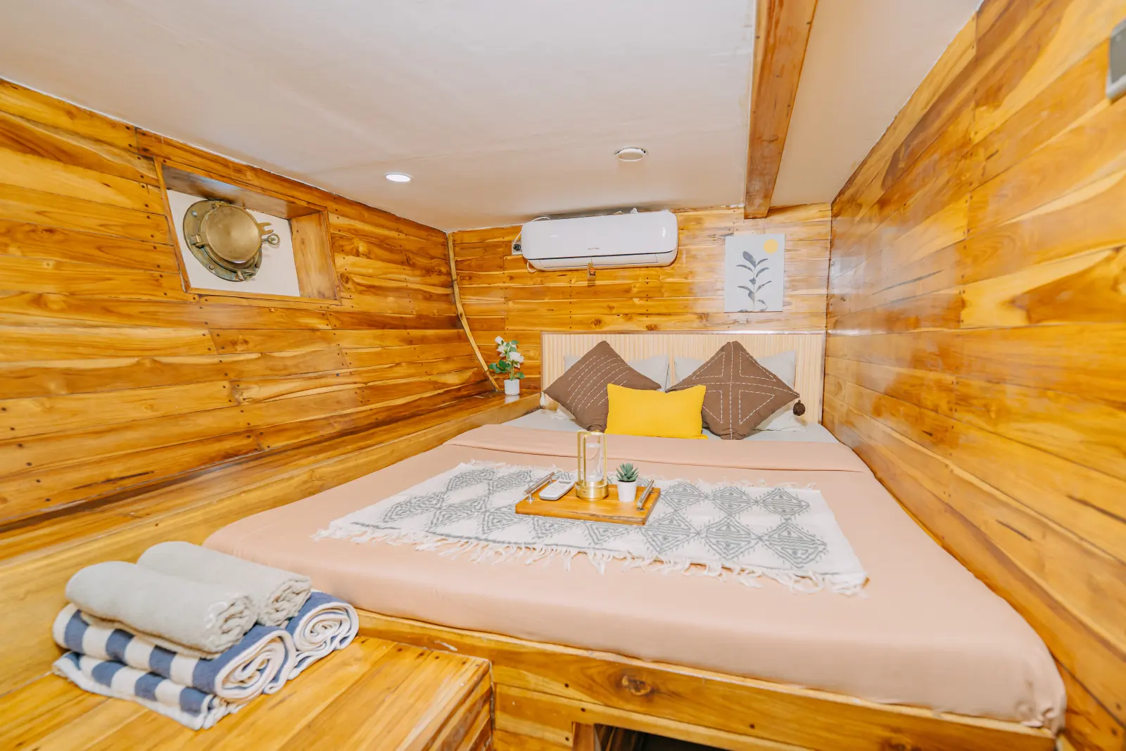 Venus Cabin Semesta Voyages, Deluxe Suite